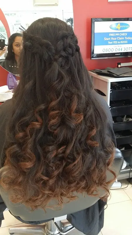 Caroline Collis Hairdressing & Beauty — Hairdresser in Swindon